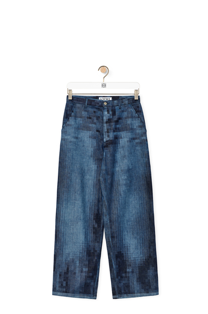LOEWE Pixelated baggy jeans in denim 原色丹寧