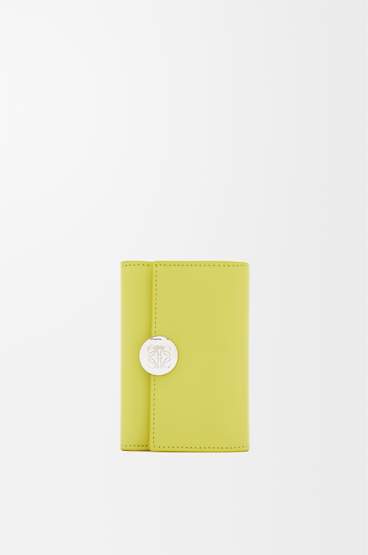 LOEWE Pebble small vertical wallet in shiny nappa calfskin Light Citrine