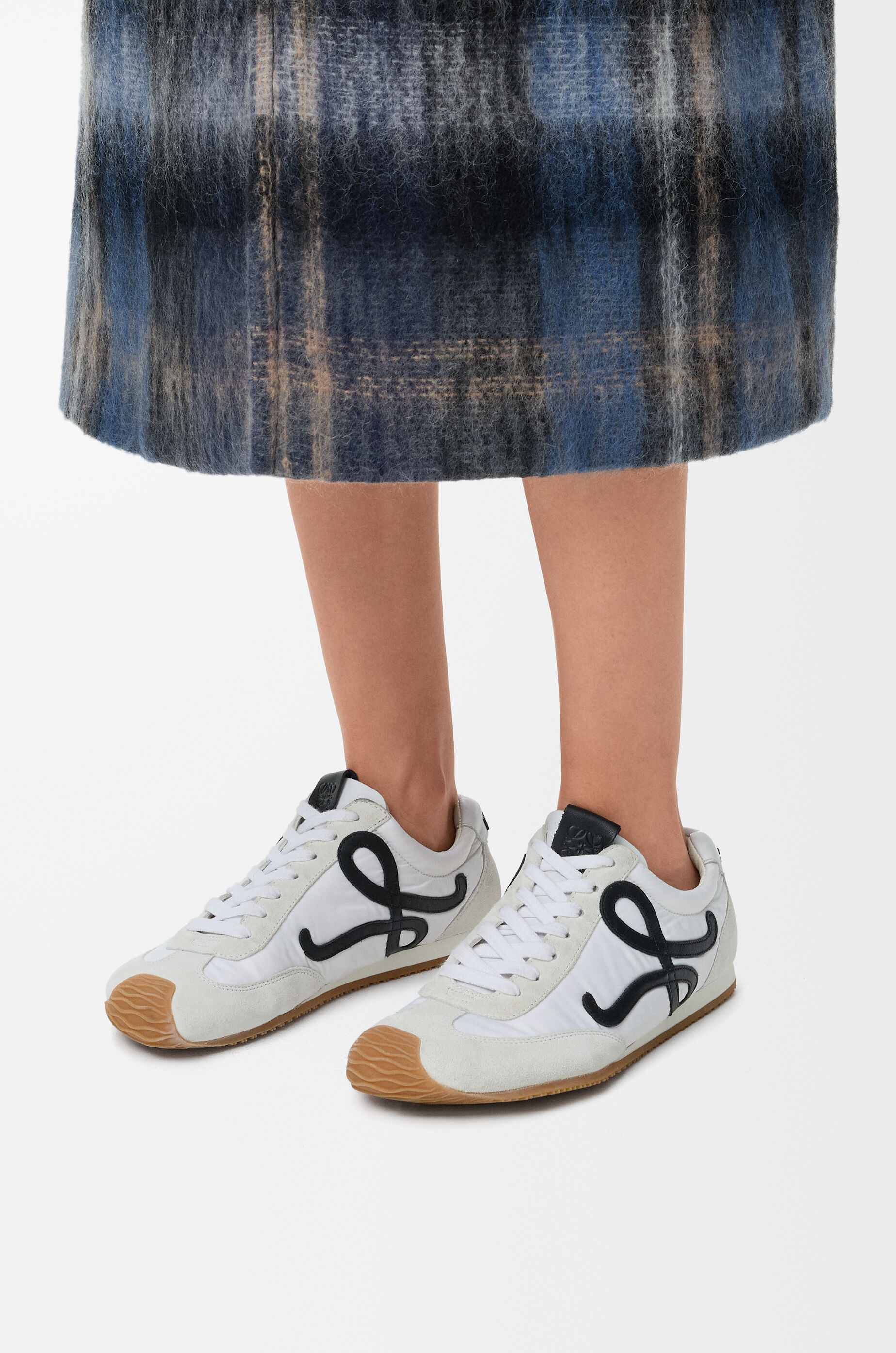 バレエランナー 2.0（ナイロン&カーフ） ホワイト - LOEWE