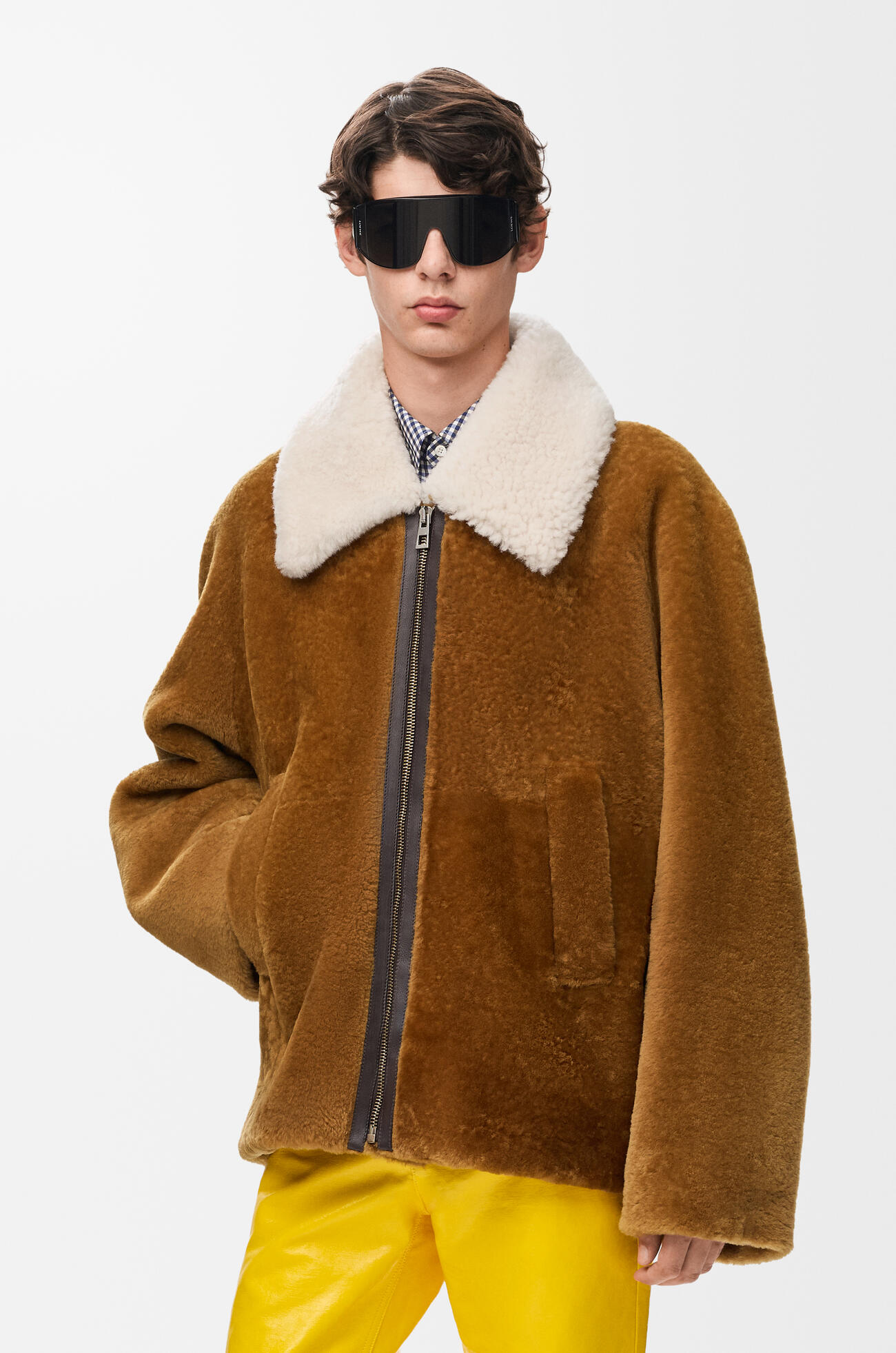 LOEWE 剪羊毛夹克 驼色