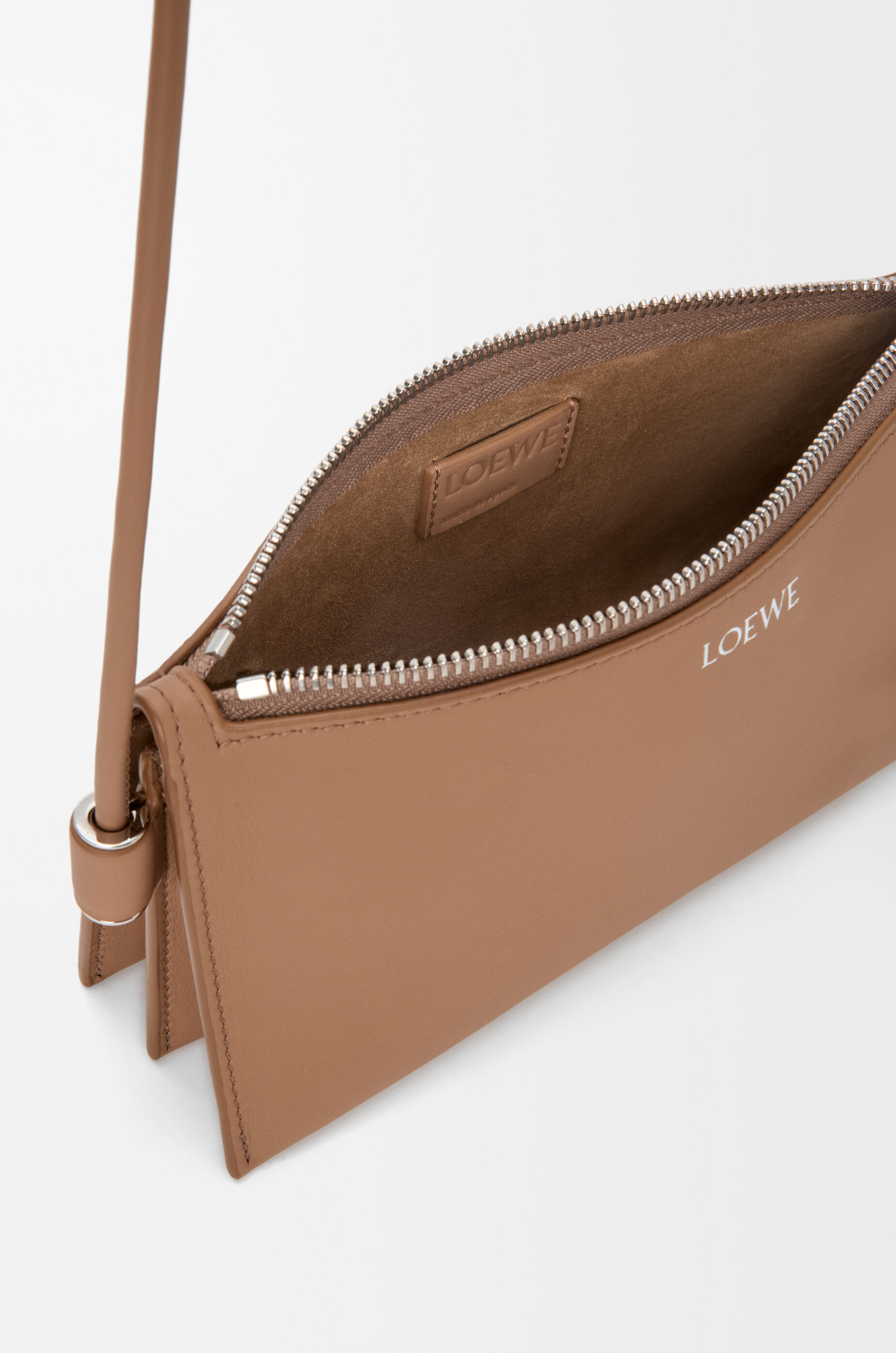 LOEWE ポーチ Joya pouch in nappa calfskin Brown - LOEWE APAC official website