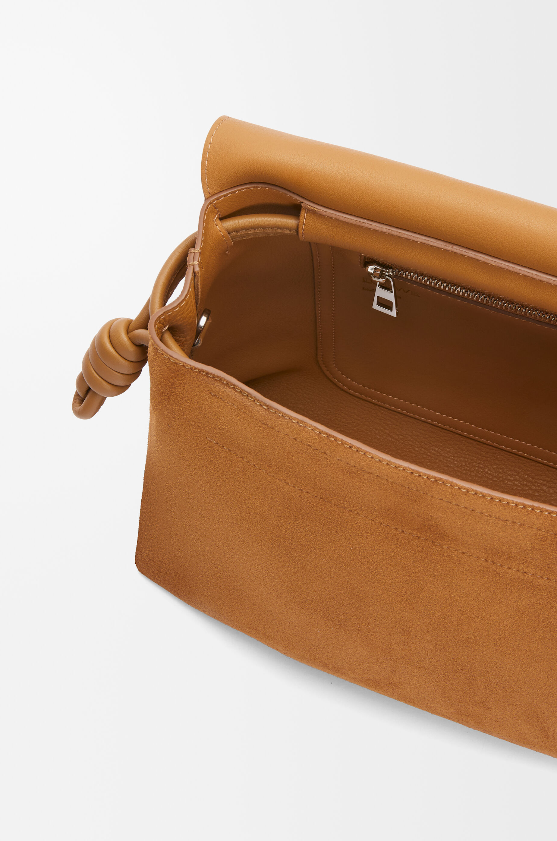 フラメンコ サッチェル（スエードカーフ） ブラウン - LOEWE