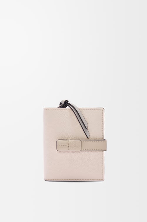 LOEWE Cartera compacta con cremallera en piel de ternera Talco/Avena Claro