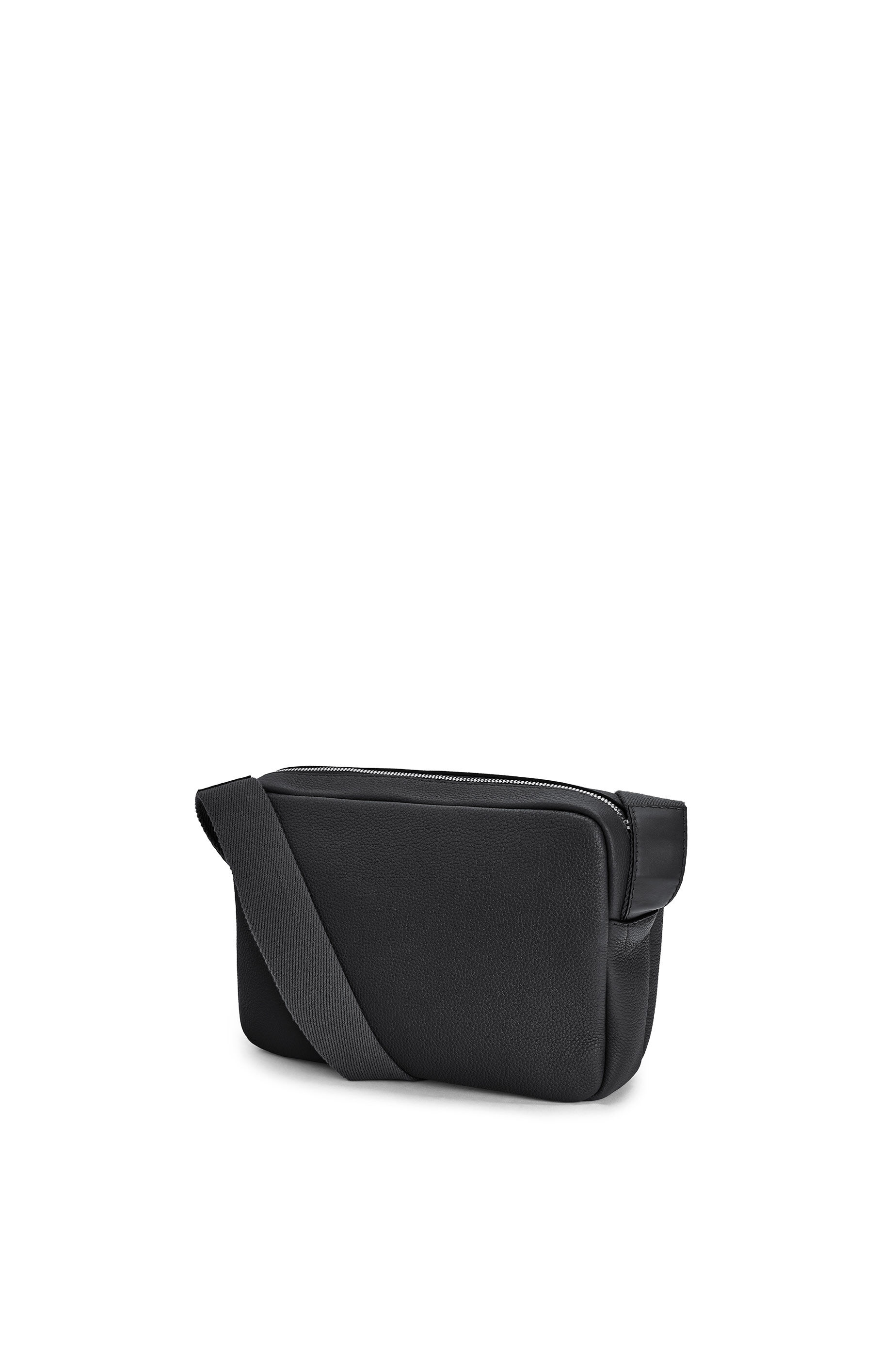 ミリタリー メッセンジャーバッグ XS（ソフトグレインカーフ） ブラック - LOEWE