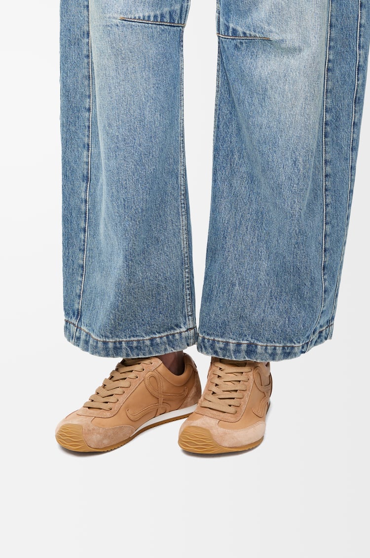 LOEWE Zapatilla Ballet Runner 2.0 en piel de ternera Canela