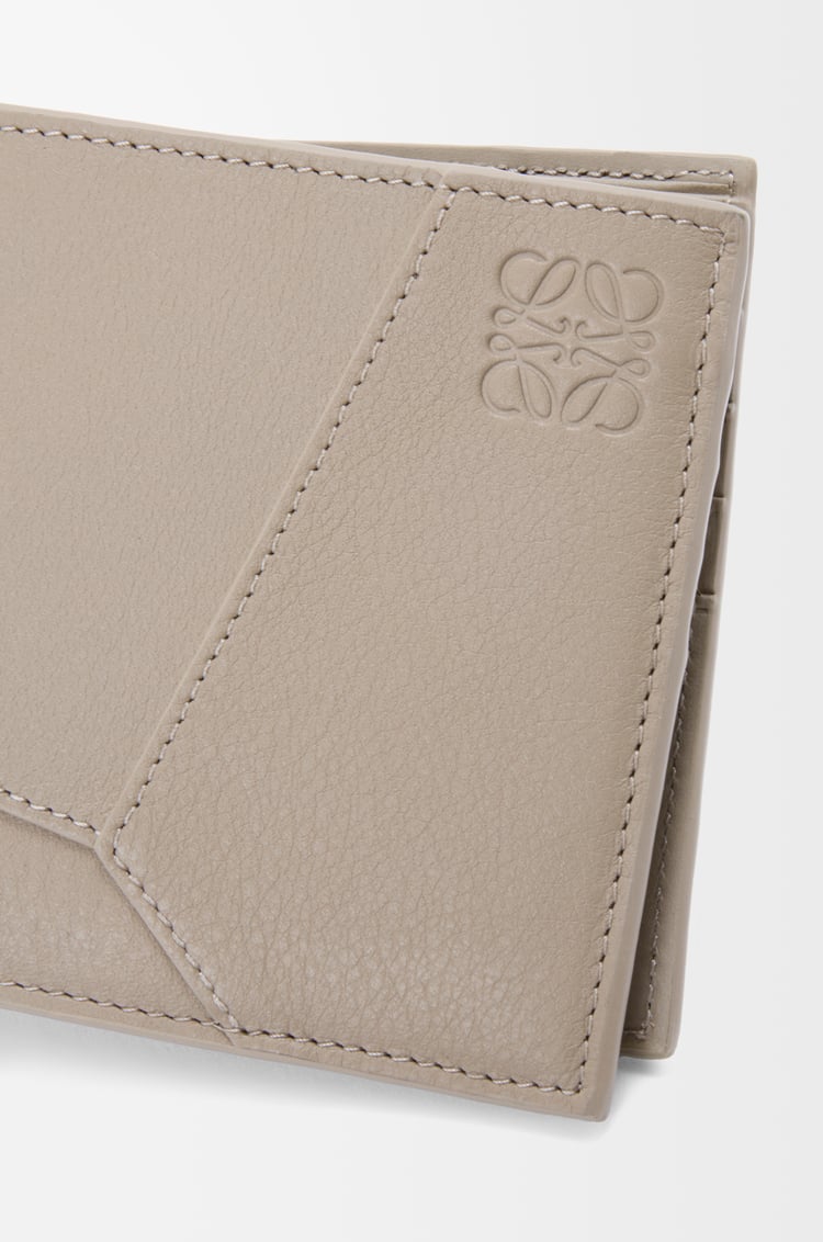 LOEWE Cartera Puzzle con dos pliegues en piel de ternera Corda