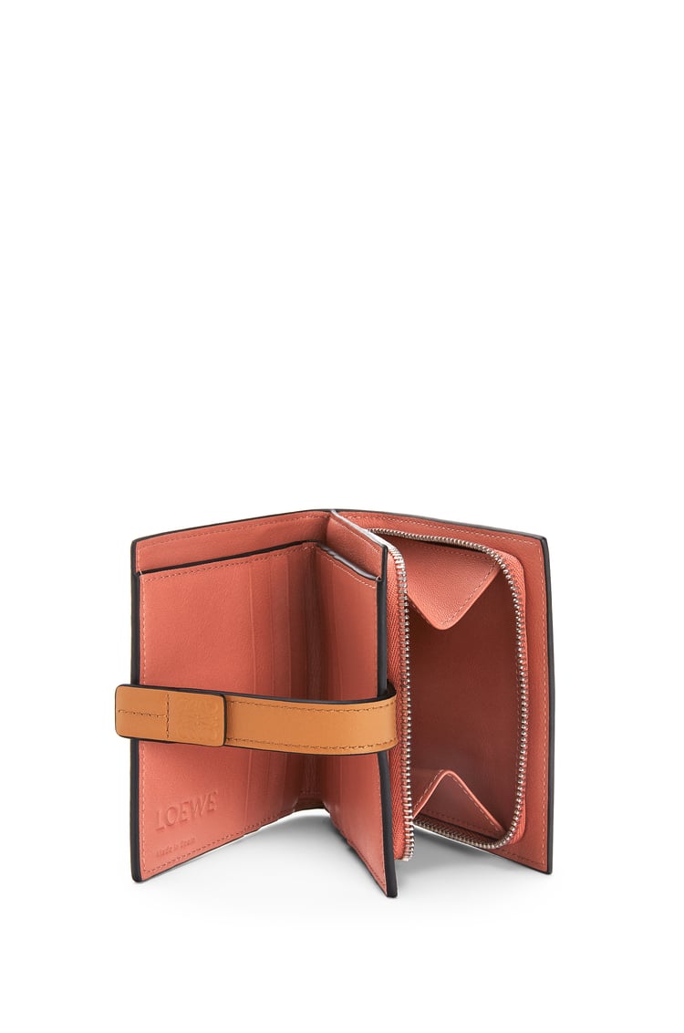 LOEWE 컴팩트 지퍼 지갑 - 소프트 그레인 카프스킨 라이트 오트/허니