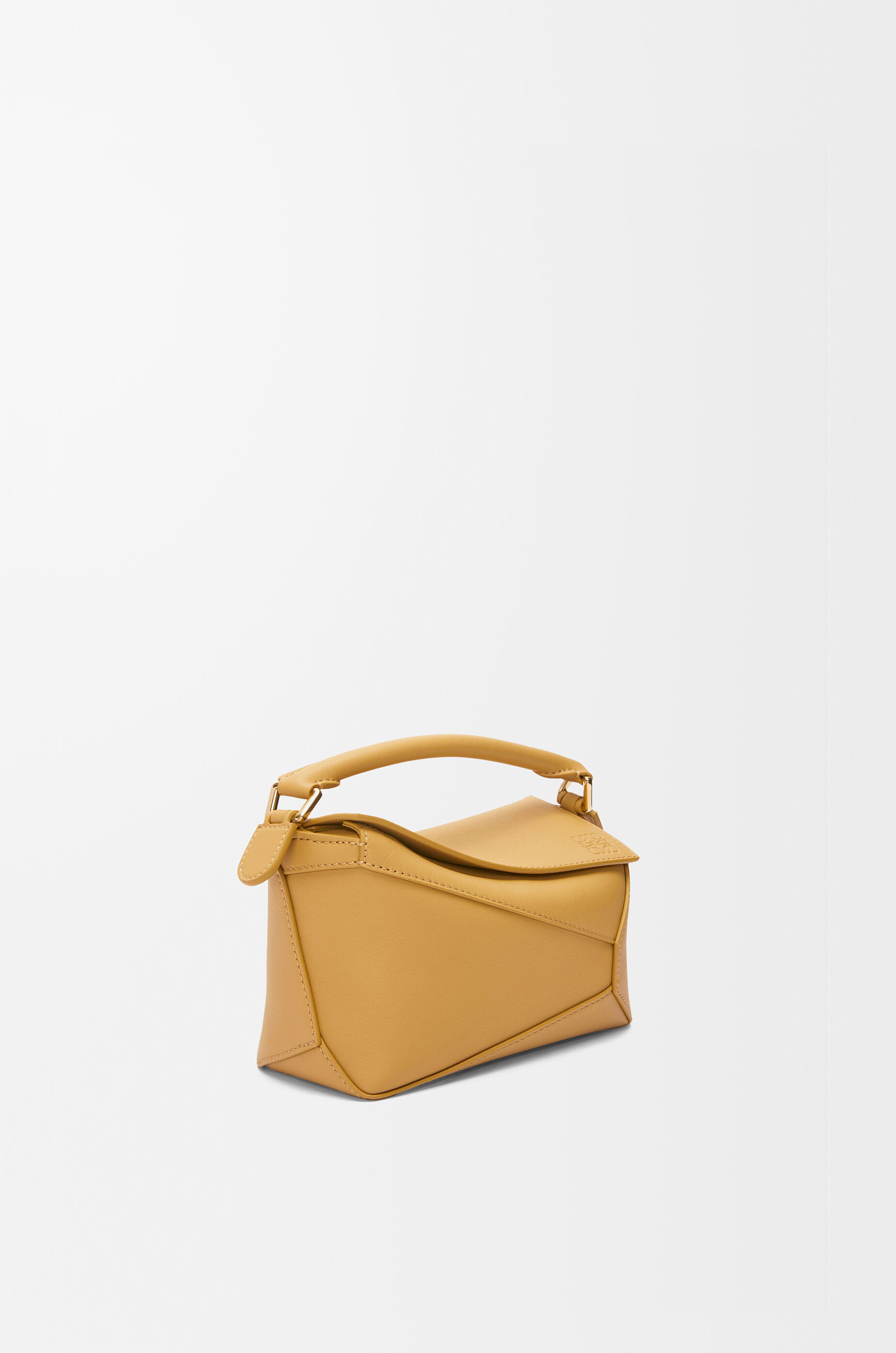 パズルエッジ バッグ ミニ（クラシックカーフ） ベージュ - LOEWE