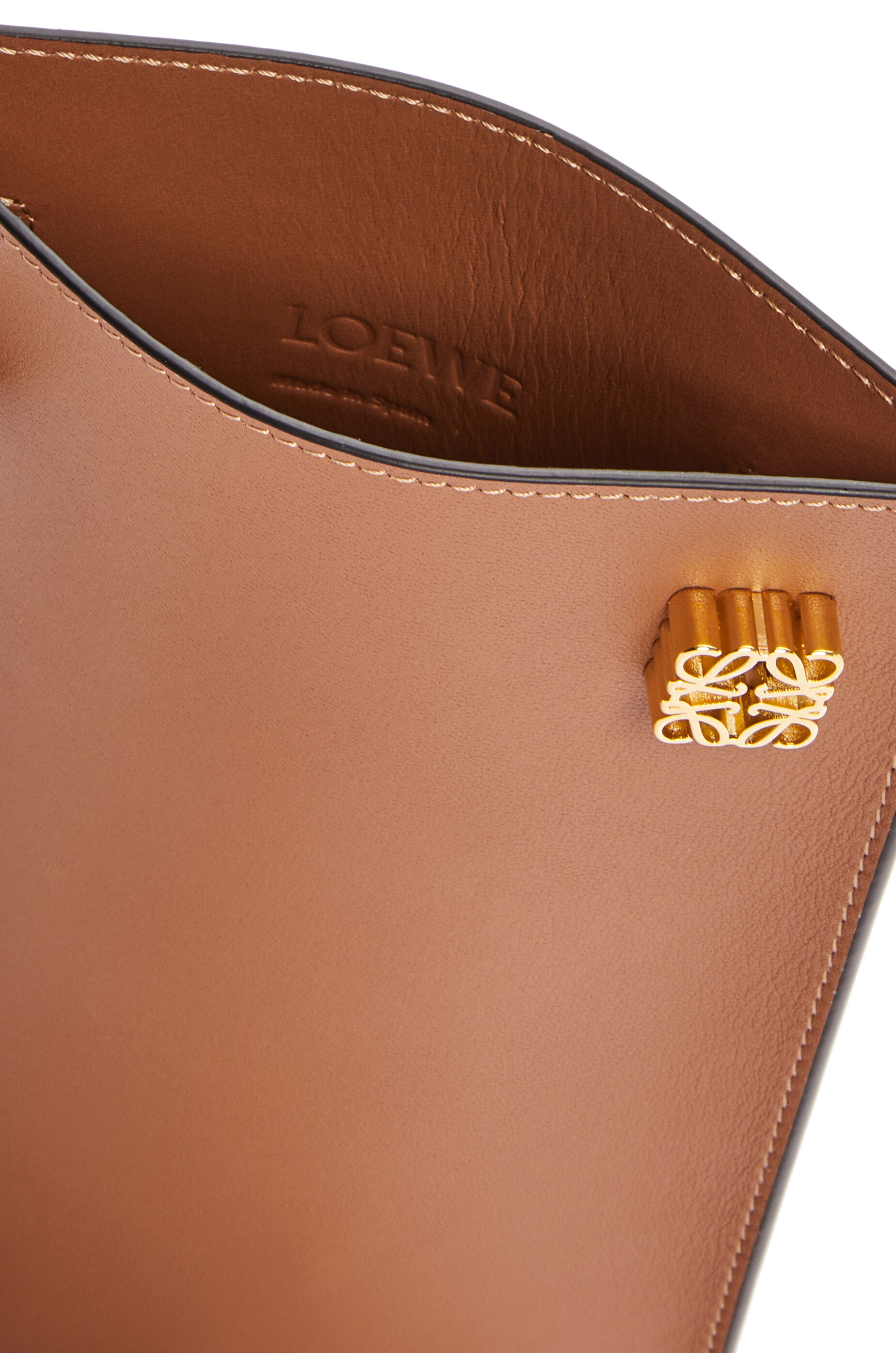 Dice pocket in classic calfskin Tan LOEWE