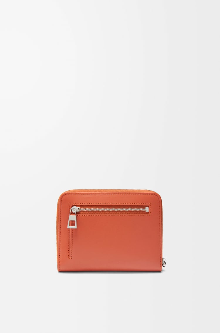 LOEWE Knot compact zip around wallet in shiny nappa calfskin Maple/Papercraft