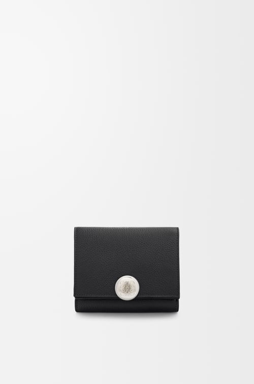 LOEWE Pebble trifold wallet in pebble grain calfskin Black
