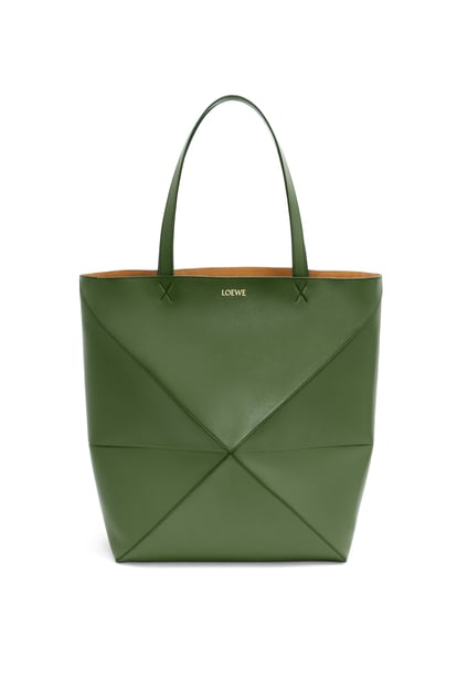 LOEWE XL Puzzle Fold Tote in shiny calfskin Hunter Green plp_rd