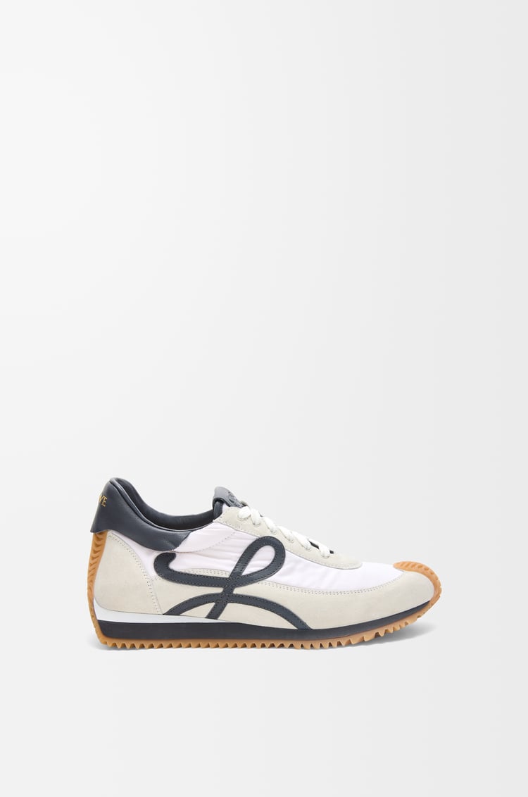 LOEWE Zapatilla Flow Runner en ante y nailon Azul Antracita/Blanco