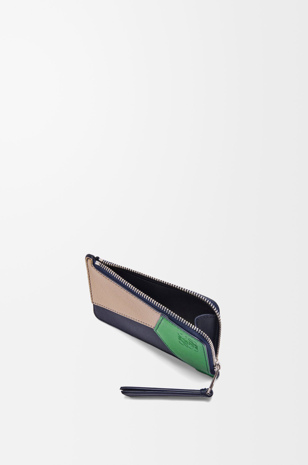 LOEWE Puzzle coin cardholder in classic calfskin Sand/Tropical Green plp_rd