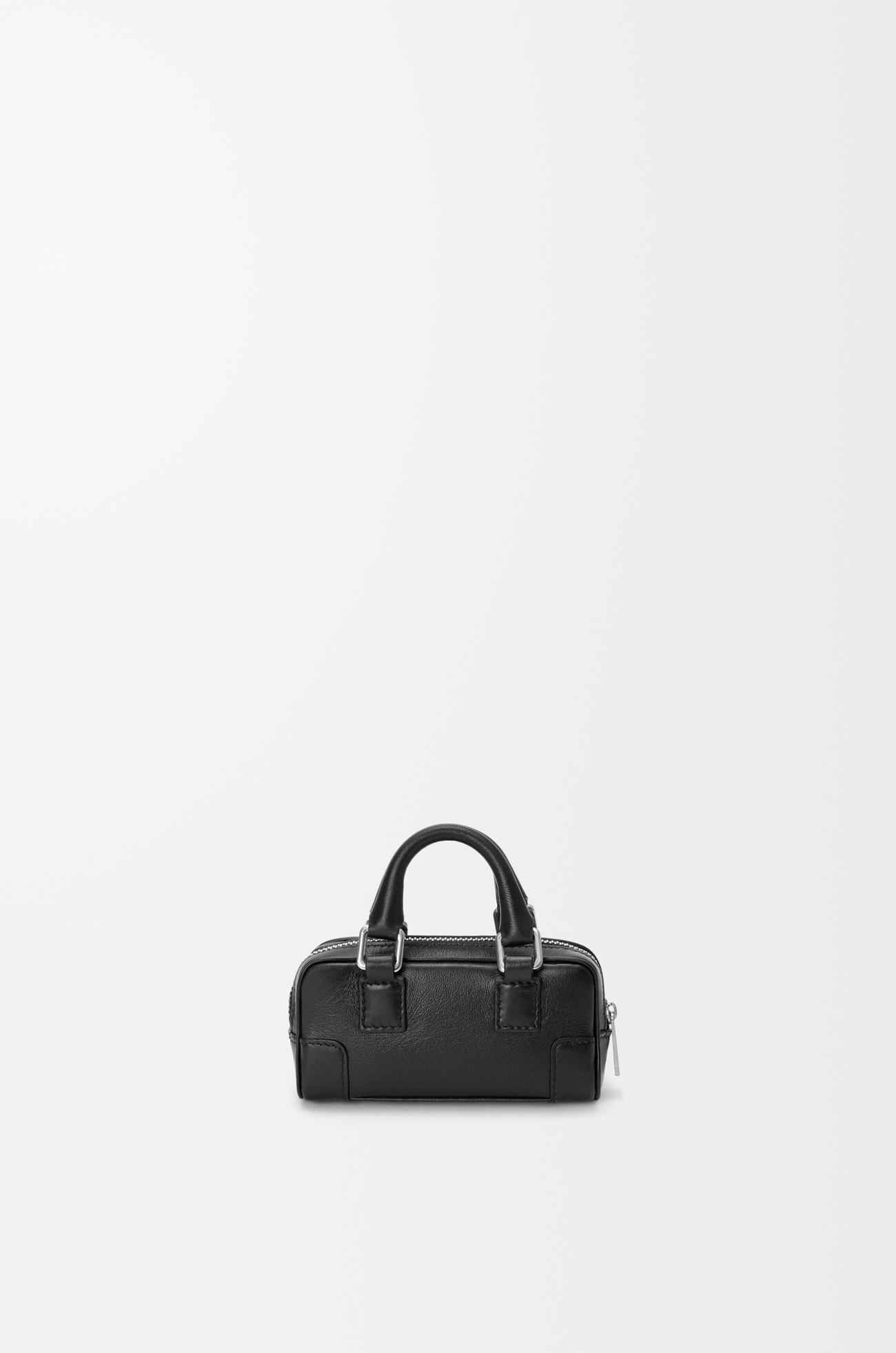 LOEWE アマソナ ナノ（シャイニーカーフ） ブラック