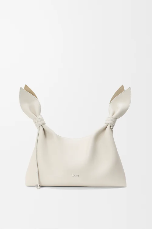 LOEWE Bolso Scarf mediano en piel de ternera lisa Blanco Suave