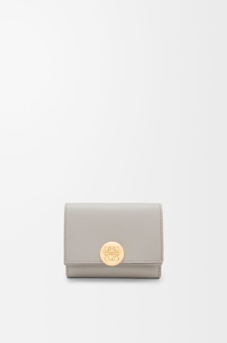 LOEWE Pebble trifold wallet in shiny nappa calfskin Shell Grey