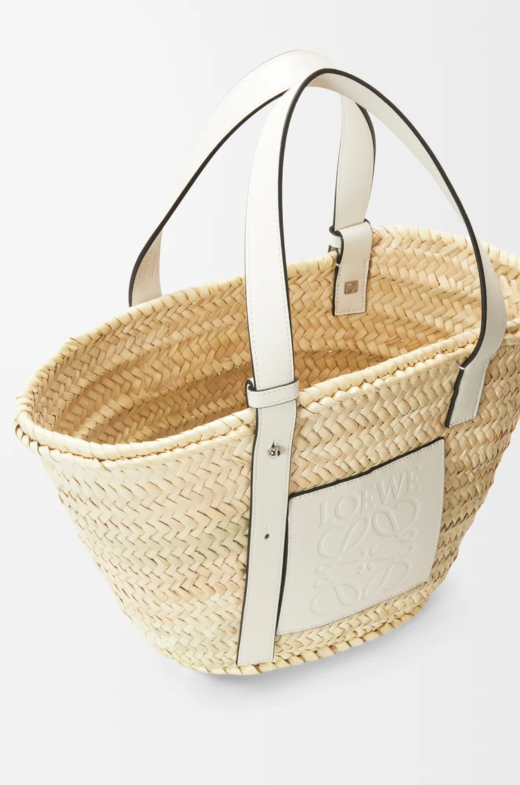 LOEWE 棕榈叶和牛皮革 Basket 手袋 自然色/白色