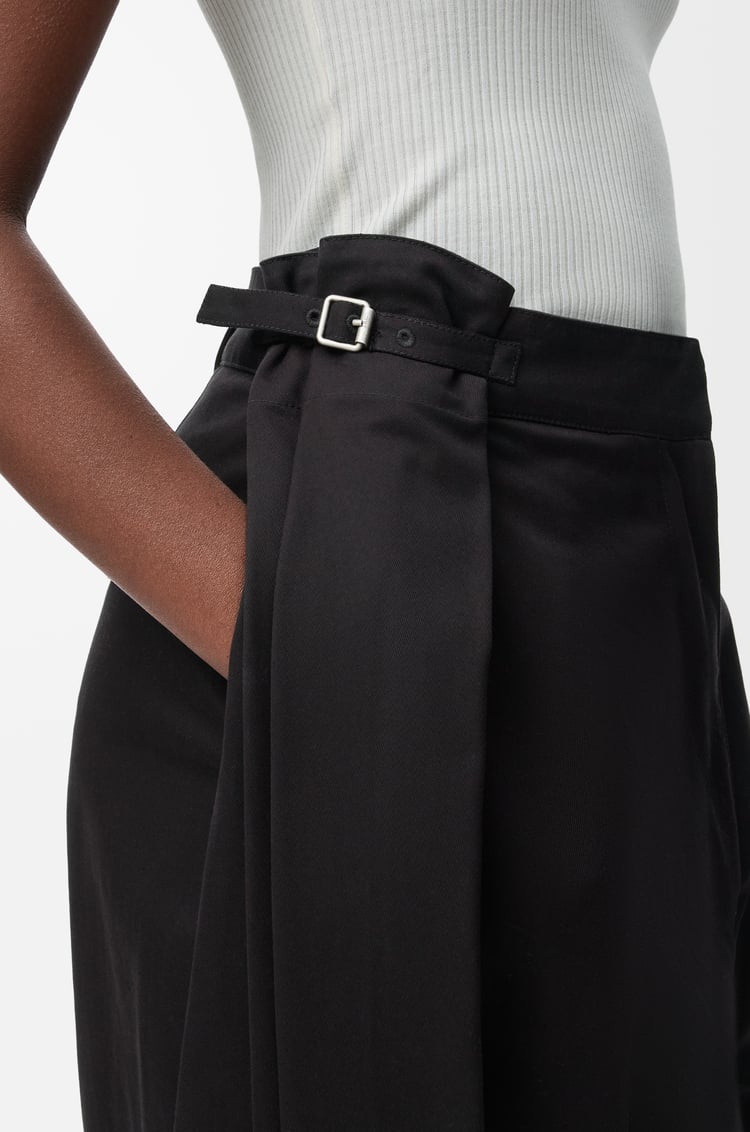 LOEWE Drapierte Hose aus Baumwolle und Seide Schwarz