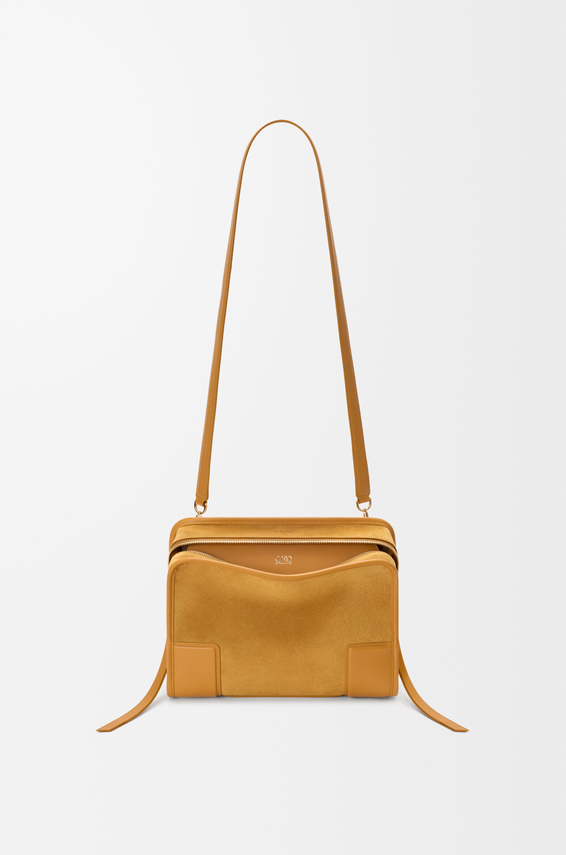 【極美品】LOEWE ロエベ アマソナ36 トリコロールカラー　ゴールド金具 アマソナ180 バッグ ミディアム（スエード） イエロー - ロエベ 日本