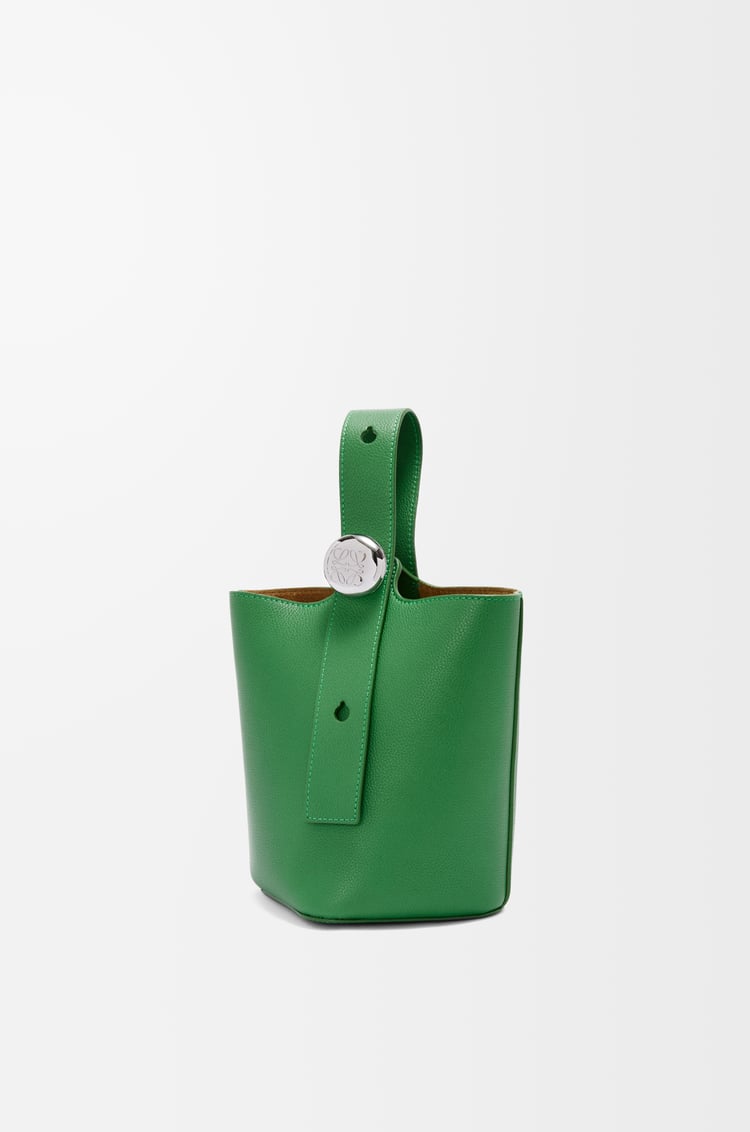 LOEWE Mini Pebble bucket in soft grained calfskin Tropical Green