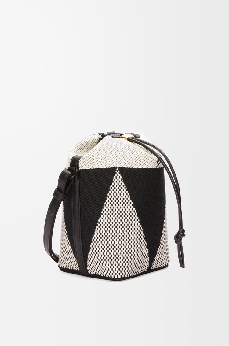 LOEWE Bolso Treasure Bako pequeño en jacquard de lona y piel de ternera Natural/Negro