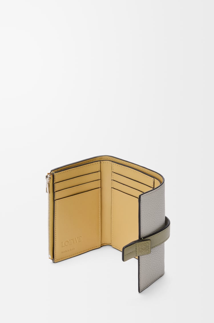 LOEWE Small vertical wallet in soft grained calfskin Shell Grey/Eucalyptus