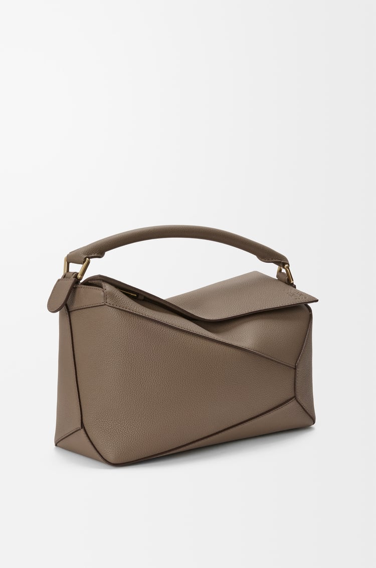 LOEWE パズルエッジ バッグ ミディアム（ソフトグレインカーフ） トープ