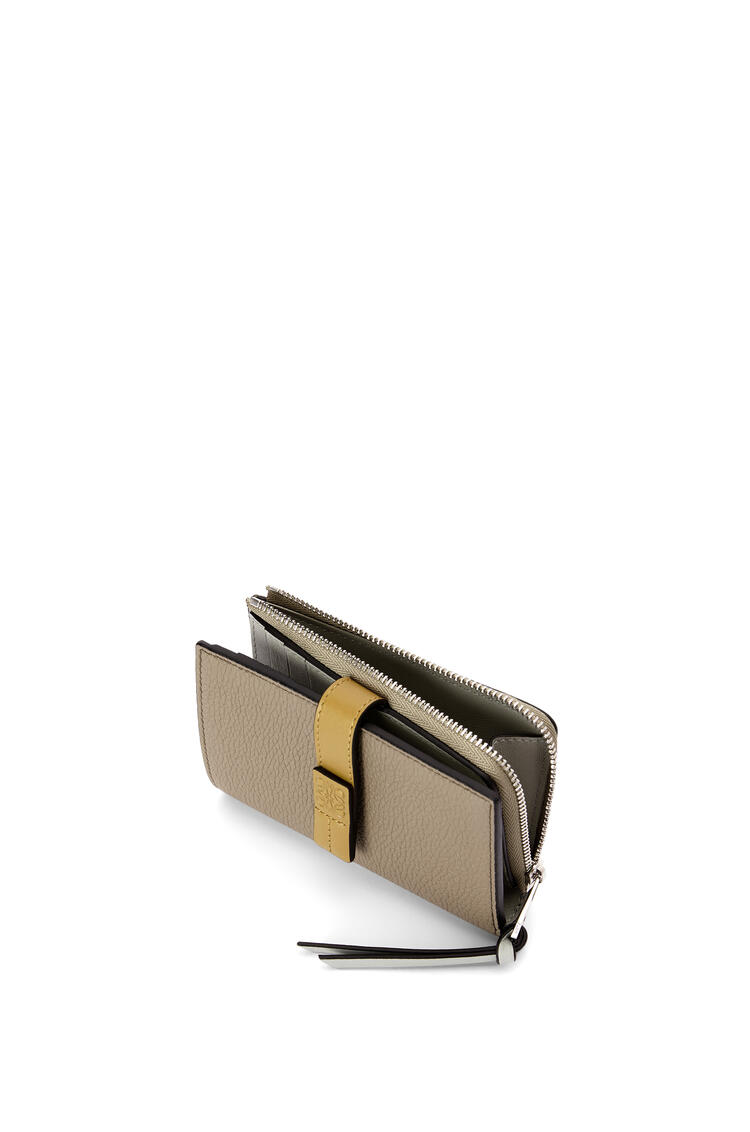 LOEWE Slim zip bifold wallet in soft grained calfskin Laurel Green/Ochre