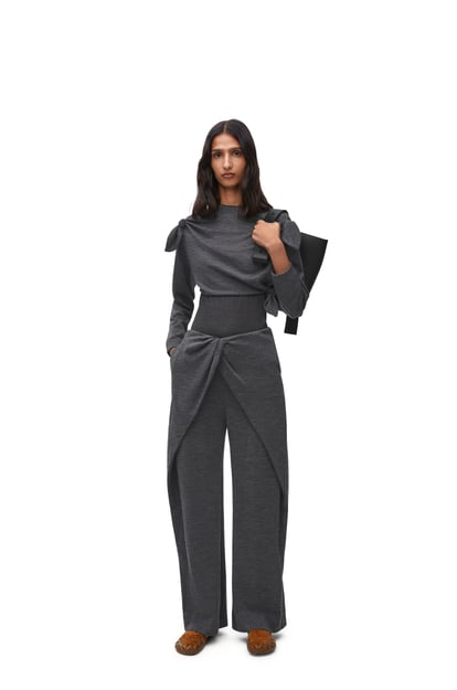 LOEWE Knot cropped top in wool and cashmere Grey/Black plp_rd