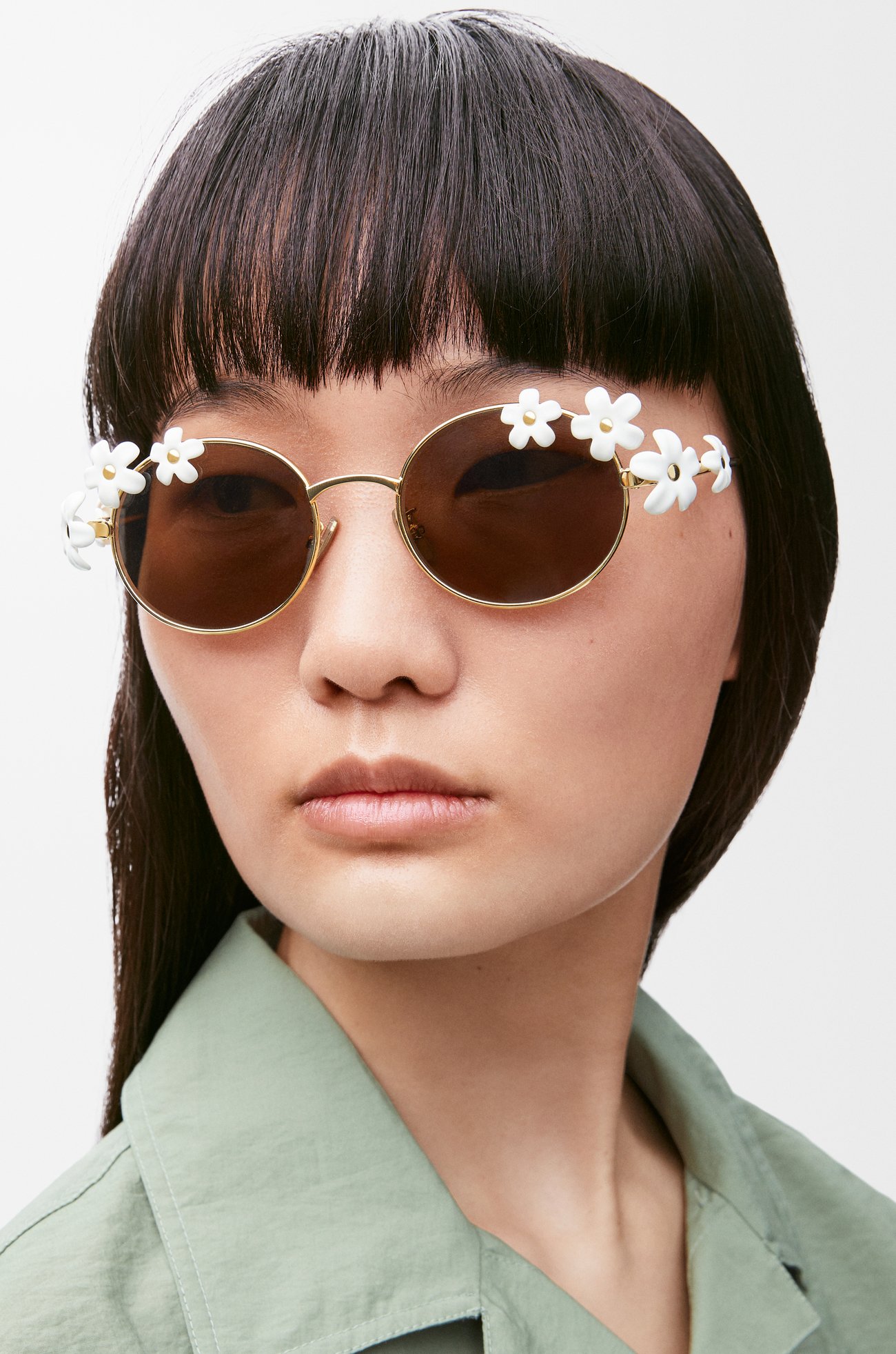 LOEWE Daisy Field sunglasses White