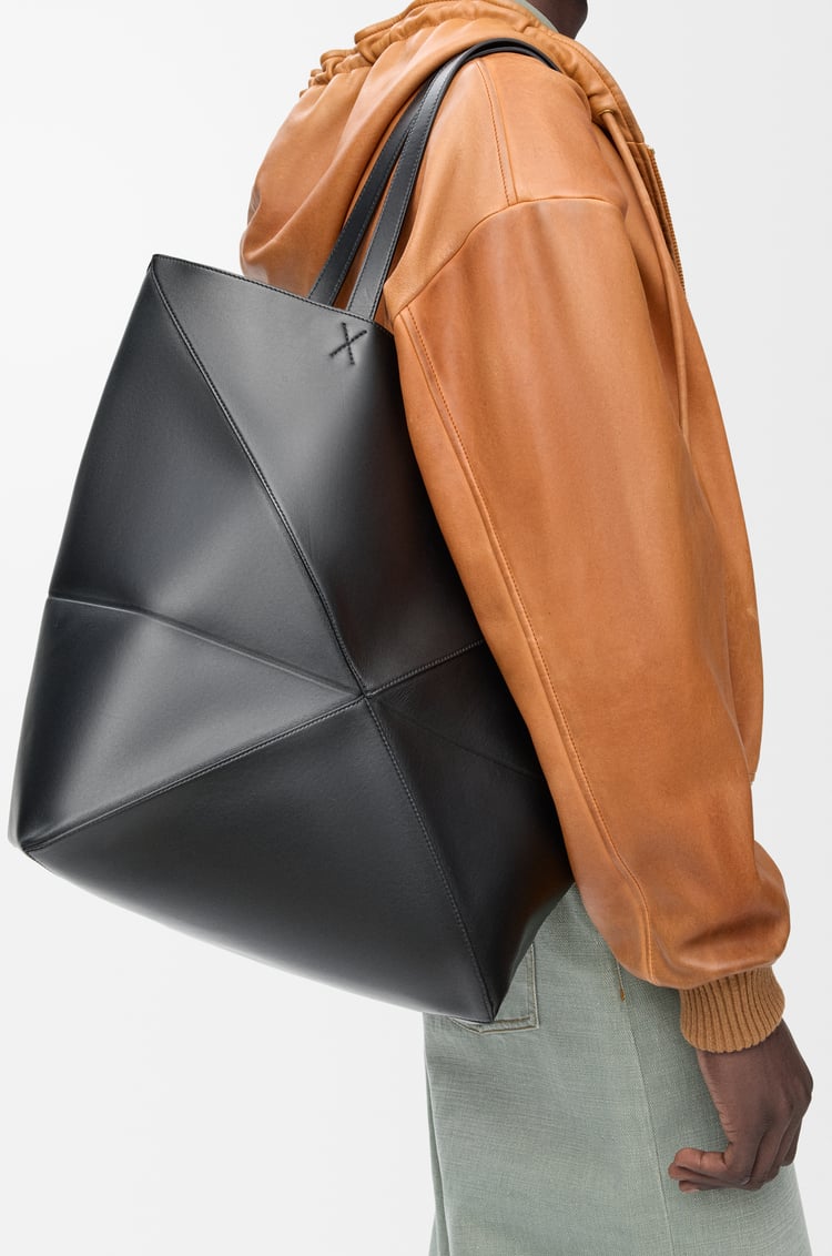 LOEWE パズルフォルド トート XL（シャイニーカーフ） ブラック