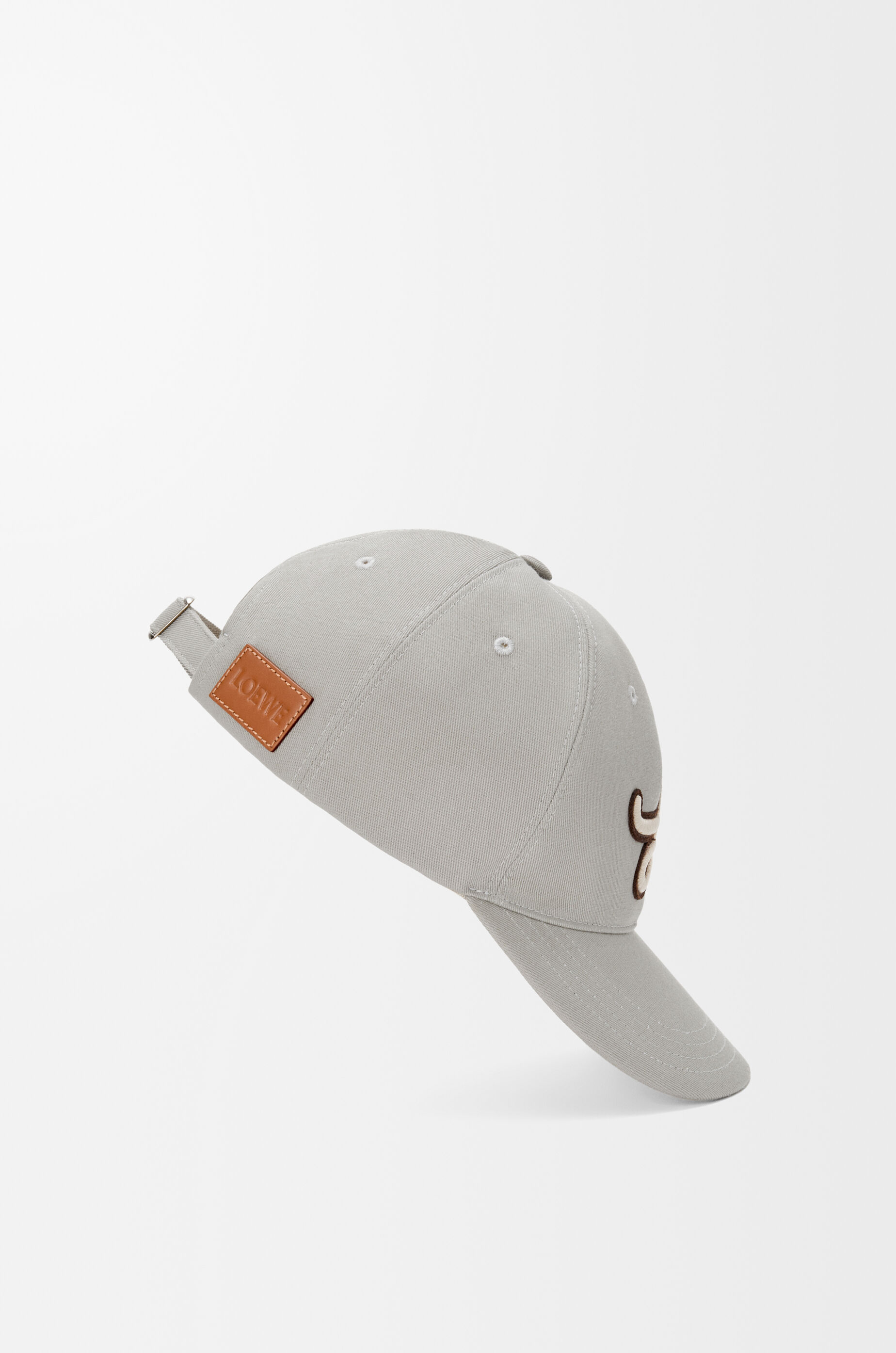 L patch cap in cotton Grey - LOEWE