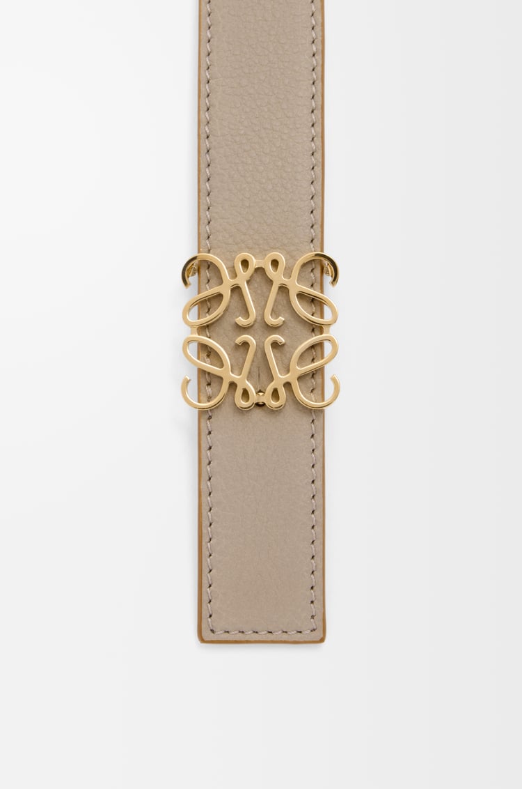 LOEWE リバーシブル アナグラム ベルト（サプルグレインカーフ） クレイ/ゴールド