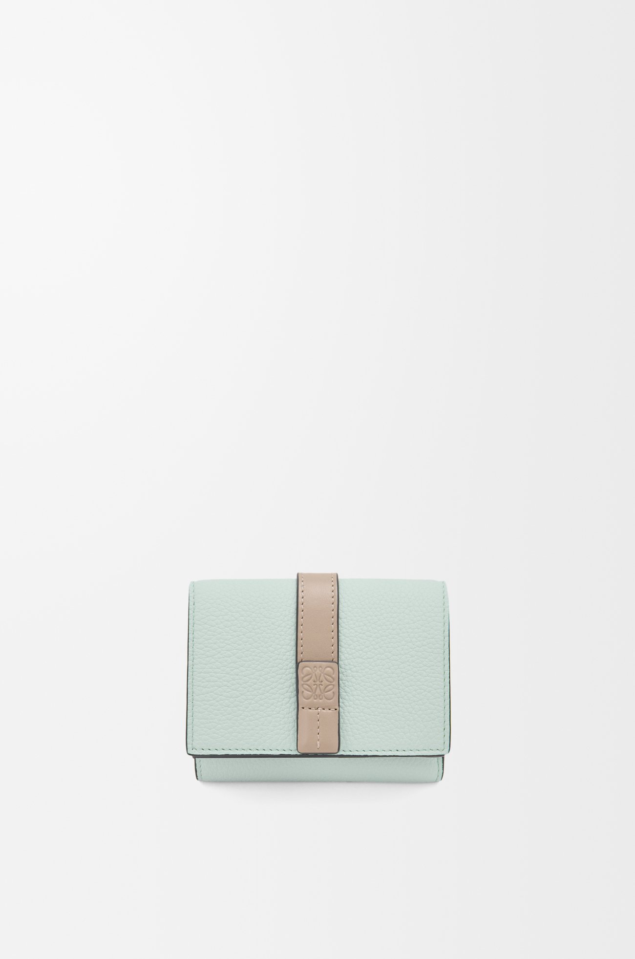 LOEWE 柔软粒面牛皮革三折钱包 冰冻色/粘土色