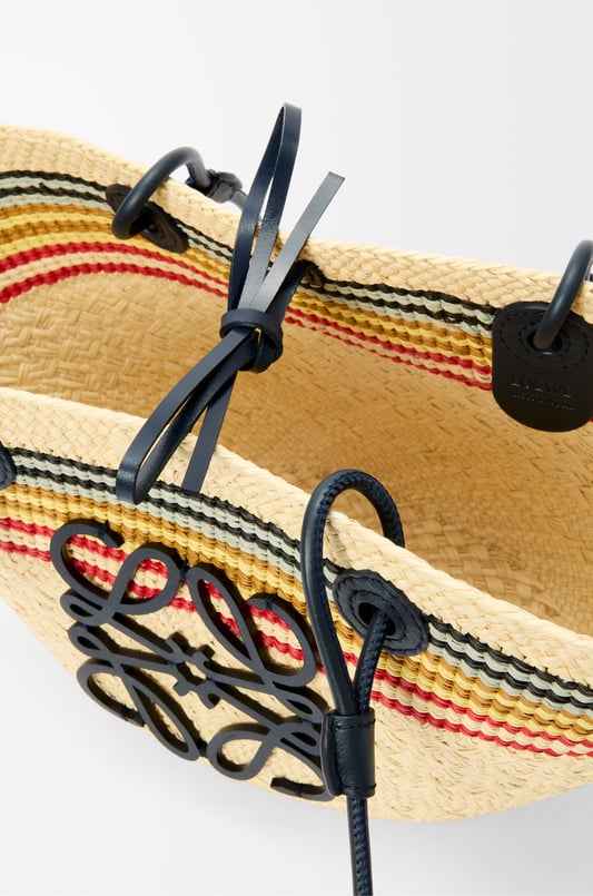 Medium Anagram basket in iraca palm and calfskin
