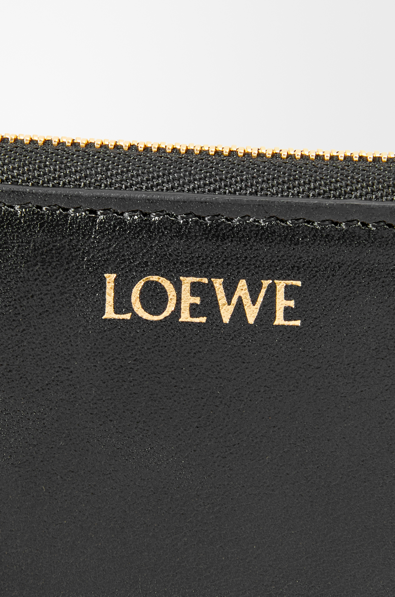 LOEWE Cartera compacta con cremallera Knot en piel napa de ternera Negro/Naranja Brillante