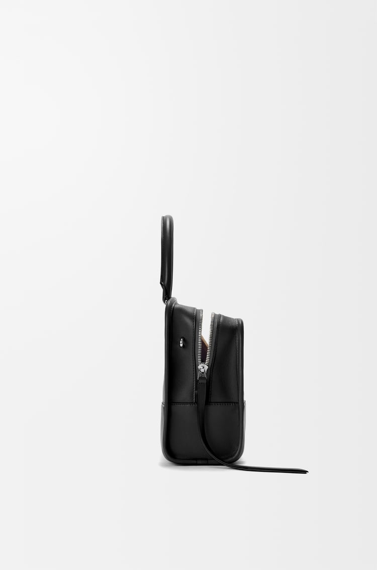 LOEWE 中号柔软牛皮革 Amazona 180 手袋 黑色