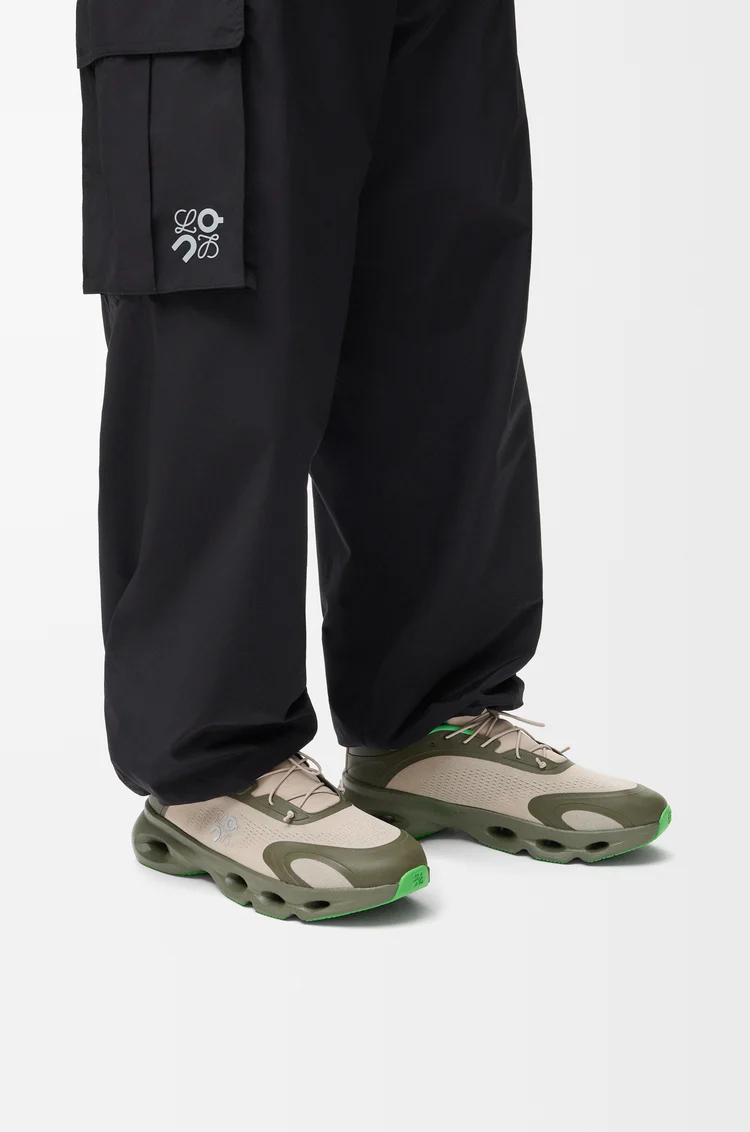 LOEWE 클라우드솔로 스니커즈 Khaki Green/Sand