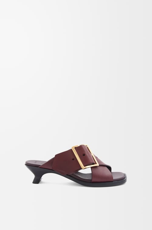 LOEWE Petal Belt sandal in vegetable-tanned calfskin Burgundy