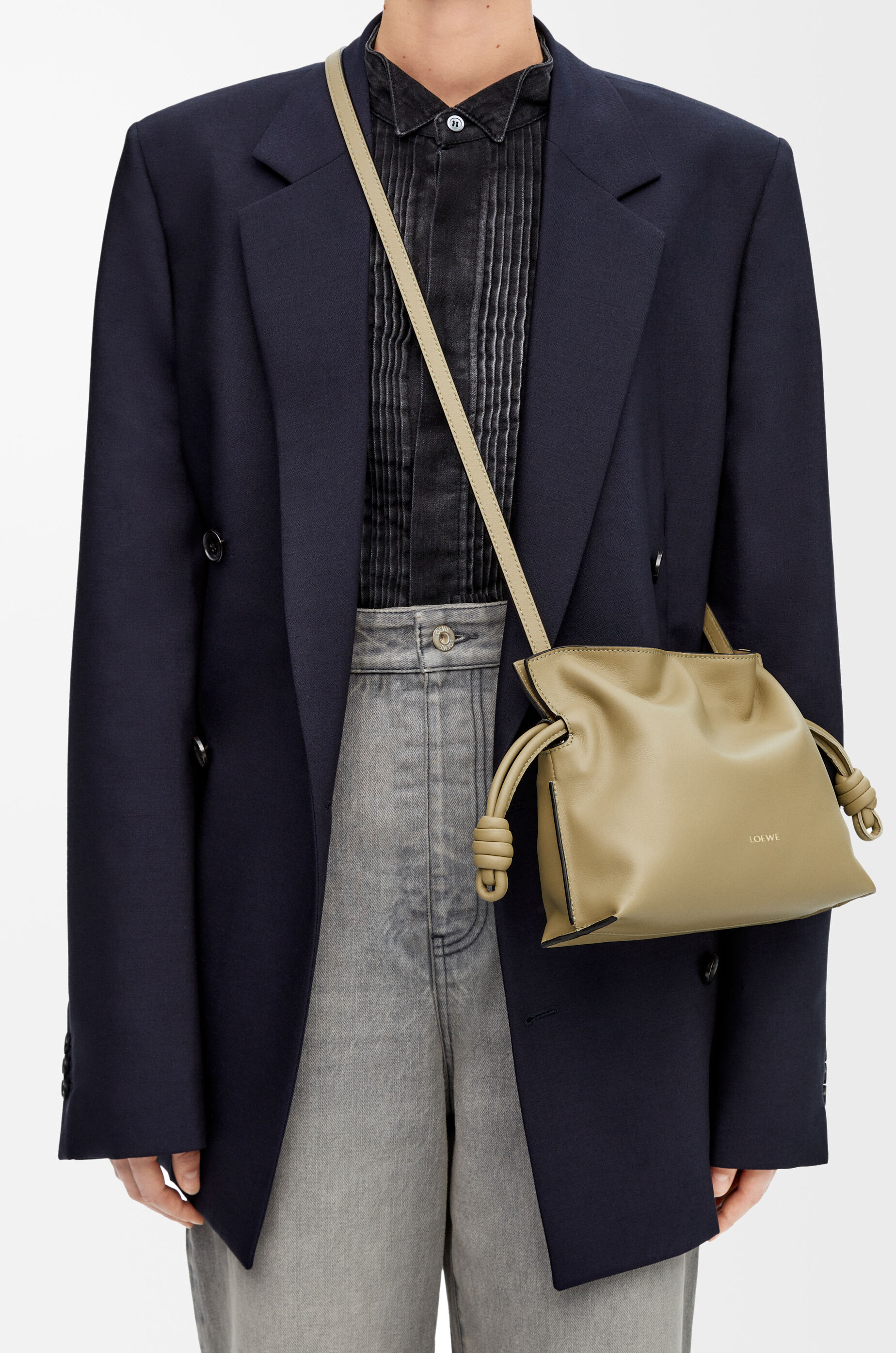 フラメンコクラッチ ミニ(ナパカーフ) グリーン - LOEWE フラメンコクラッチ ミニ(ナパカーフ) グリーン - LOEWE