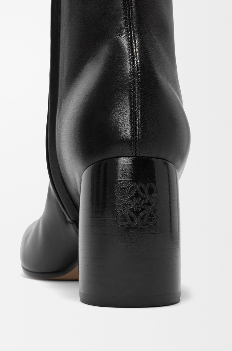 LOEWE Bottines Oval en cuir d'agneau nappa stretch Noir