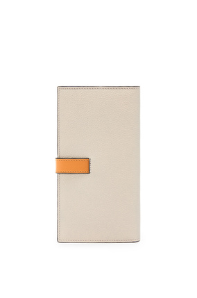 LOEWE Large vertical wallet in grained calfskin Light Oat/Honey plp_rd