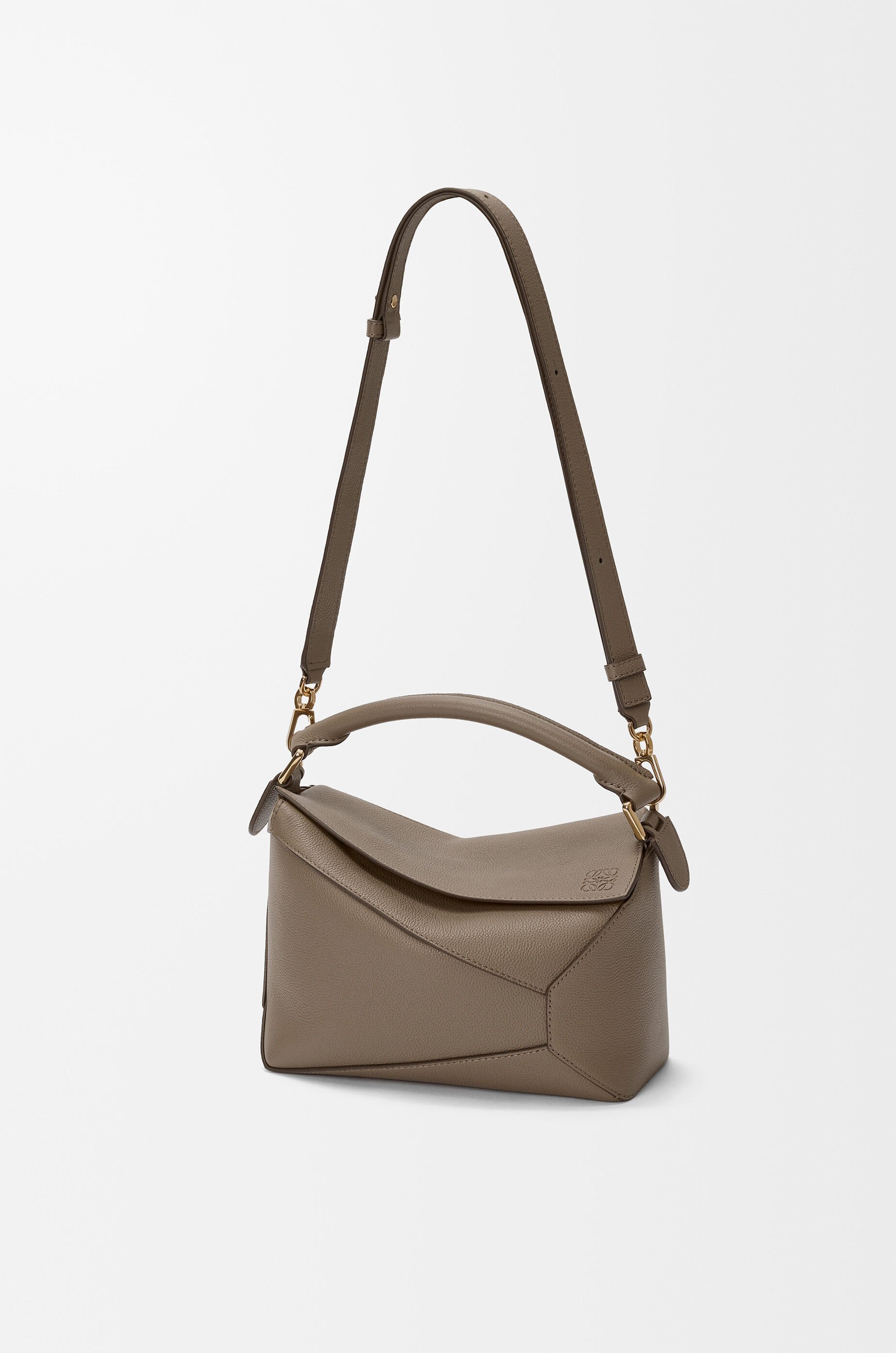 パズルエッジ バッグ スモール（ソフトグレインカーフ） ブラウン - LOEWE