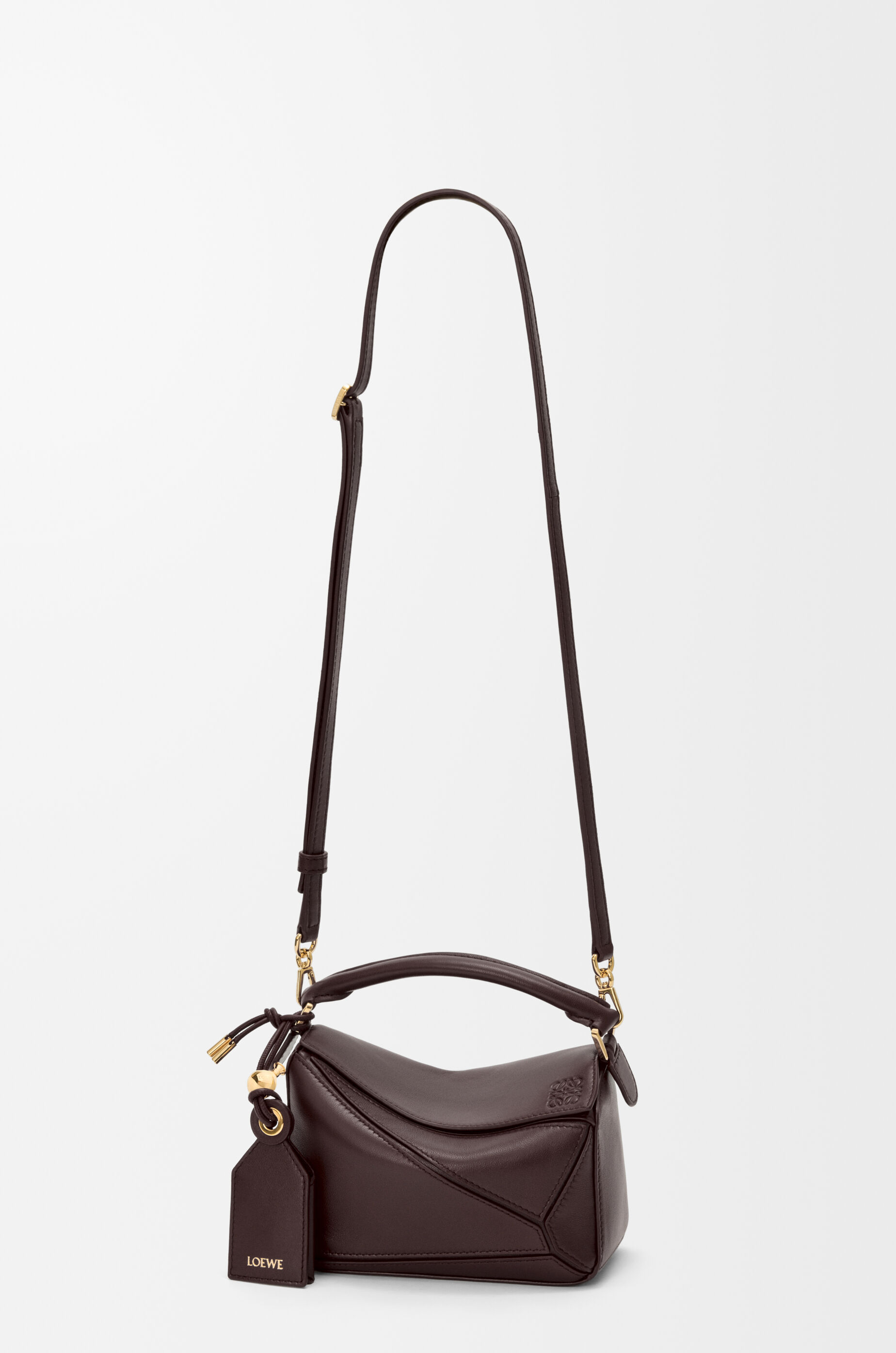 フェザーライト パズルバッグ ミニ（ナパラム） ブラウン - LOEWE