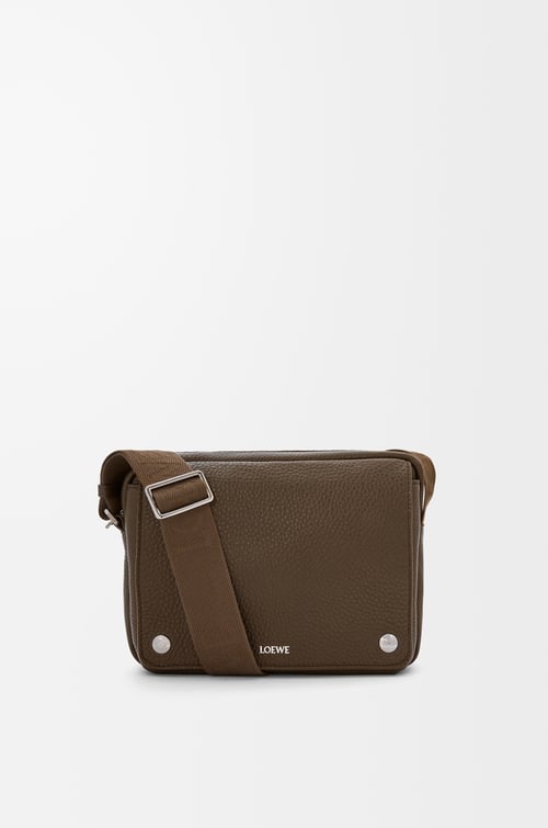 LOEWE ペブル メッセンジャーバッグ ミディアム（サプルグレインカーフ） ツンドラ