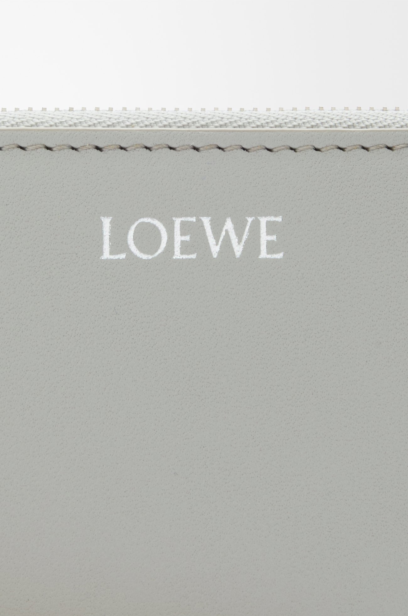 LOEWE Zipped coin purse in shiny nappa calfskin Shell Grey/Dandelion