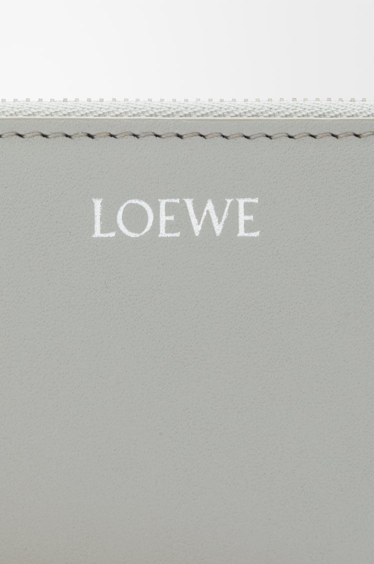 LOEWE 亮面纳帕牛皮革拉链硬币钱包 贝壳灰/蒲公英色