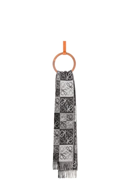 LOEWE Checkerboard scarf in wool and cashmere Black/White