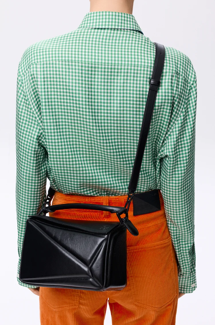 LOEWE Borsa Puzzle Blown piccola in pelle di agnello lucida Nero
